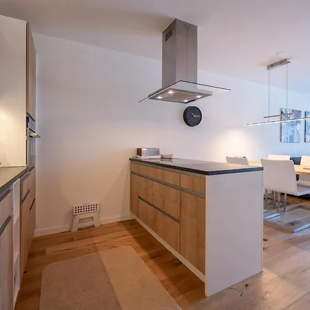 Apartment Galerie Obersee 3e - Lage - By *